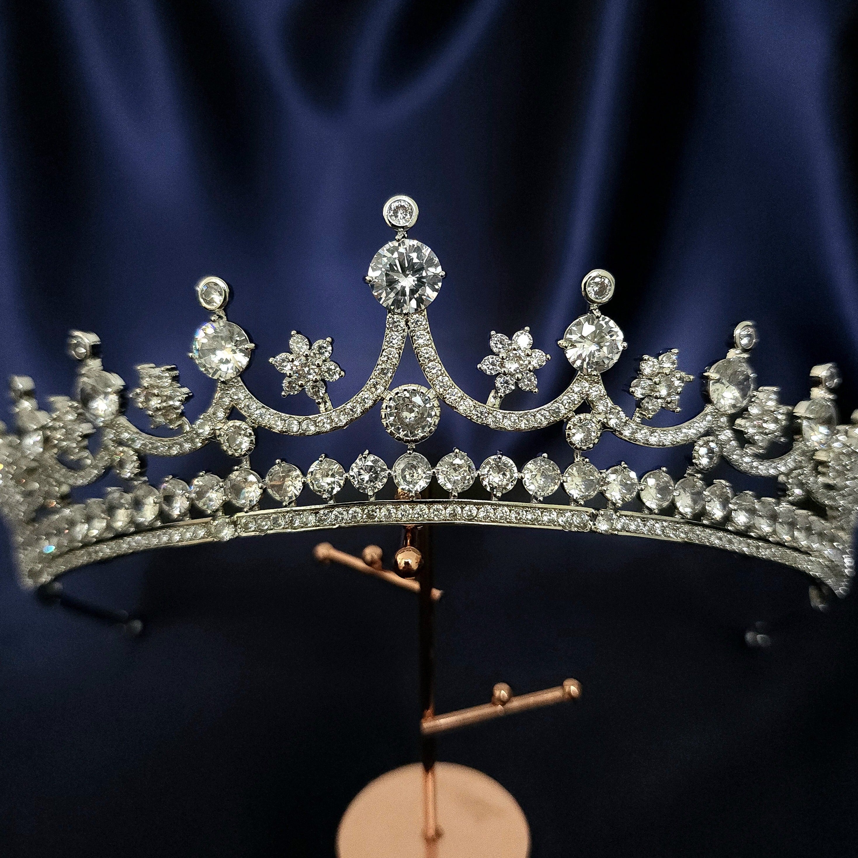 Buy online Crown Catchall now