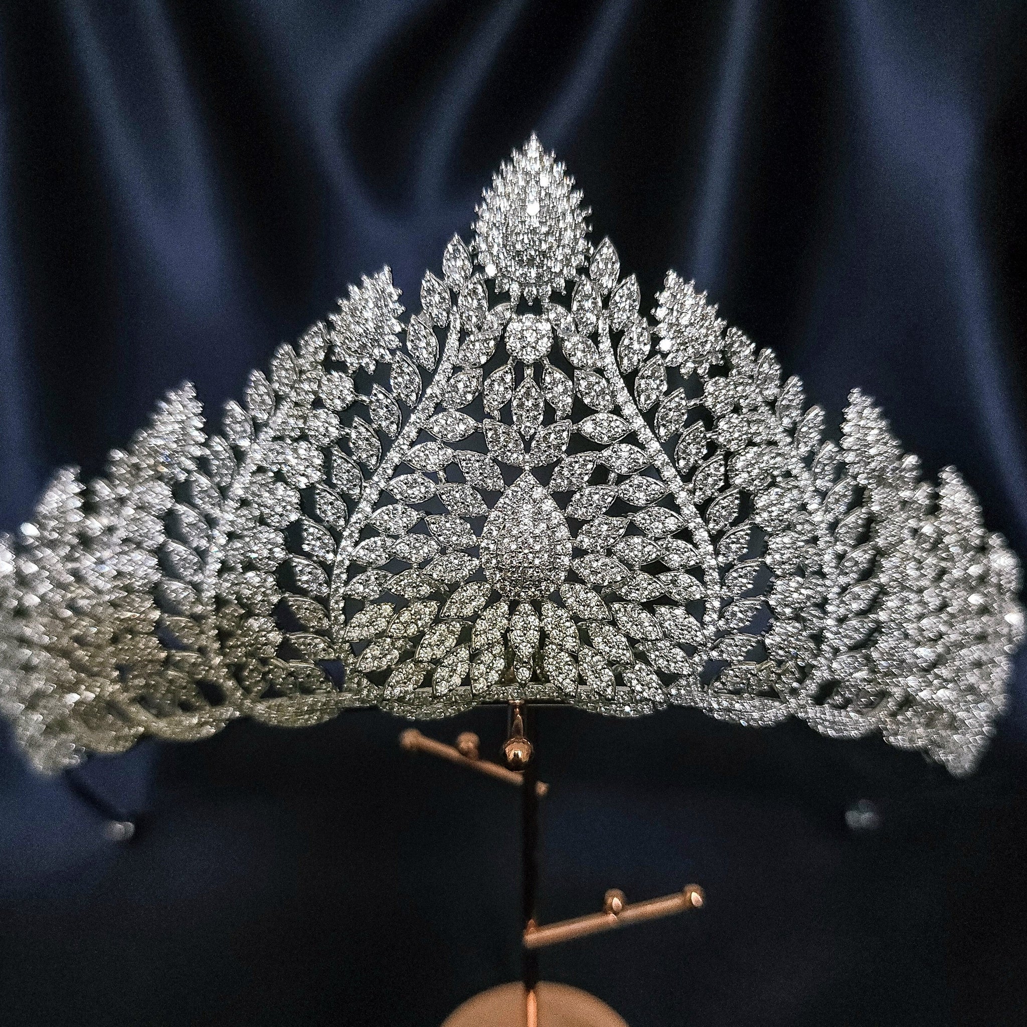 Dorothy Royal Crown